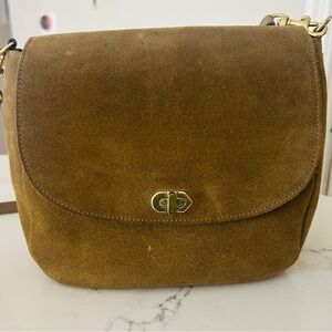 Clare V Turnlock Louis